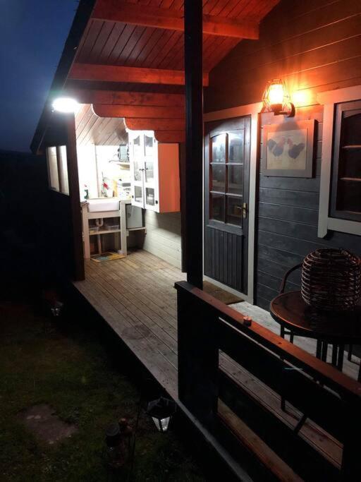 Unique Tiny House Near 3 Peaks - The Zedshed Apartment Bentham Bagian luar foto